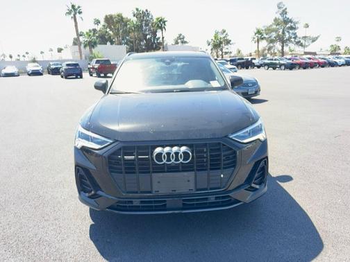 Mythos Black Metallic 2024 Audi Q3 45 S line Premium