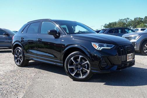2025 Audi Q3 45 S line Premium
