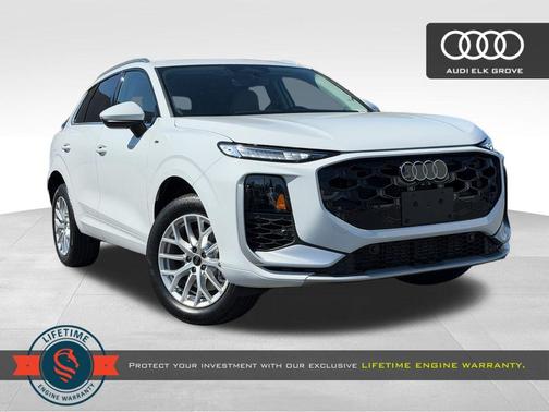 Glacier White Metallic 2026 Audi Q3 S line