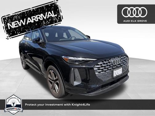 Mythos Black Metallic 2025 Audi Q5 2.0T quattro Premium