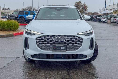 2025 Audi Q5 2.0T quattro Premium