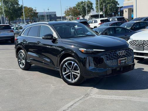 Tambora Flame 2026 Audi Q5 PLUS