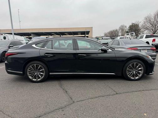 2022 Lexus LS 500 Base