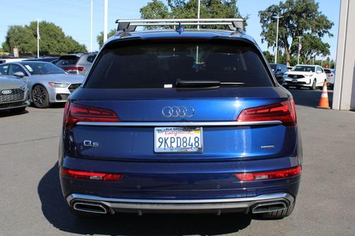 2025 Audi Q5 45 S line quattro Premium