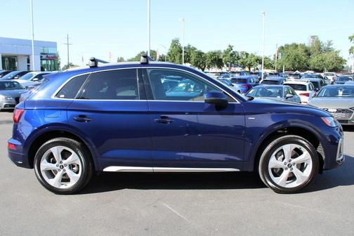 2025 Audi Q5 45 S line quattro Premium