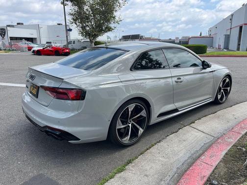 Audi Exclusive Color 2019 Audi RS 5 2.9T
