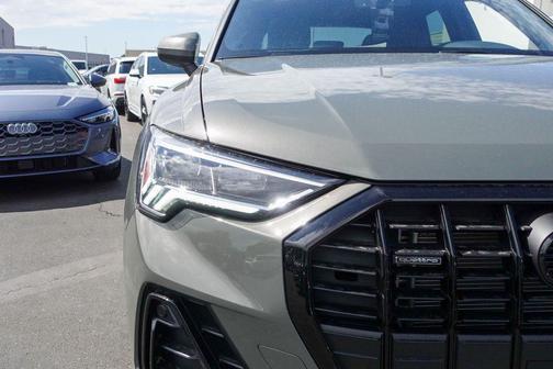 2025 Audi Q3 45 S line Premium