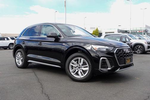 2023 Audi Q5 45 S line quattro Premium