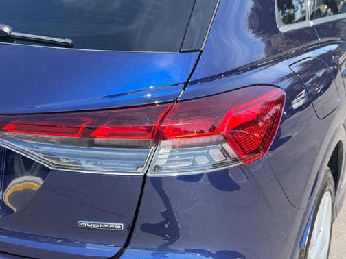Navarra Blue Metallic 2023 Audi Q4 e-tron 50 Premium Plus