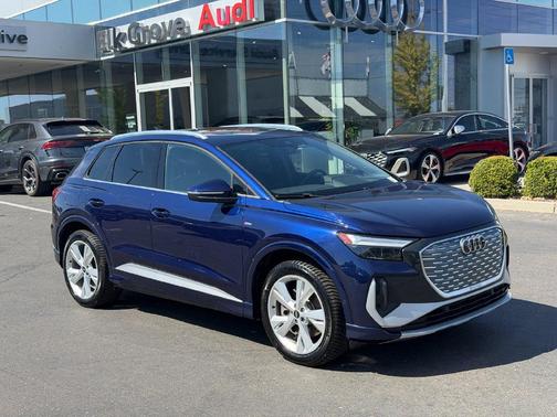 Navarra Blue Metallic 2023 Audi Q4 e-tron 50 Premium Plus