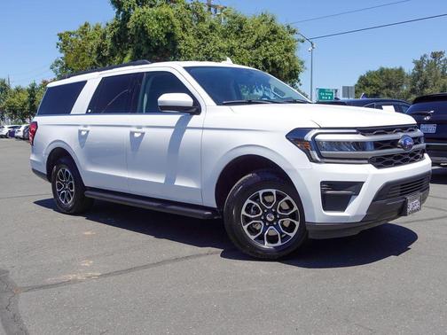 Oxford White 2024 Ford Expedition Max XLT