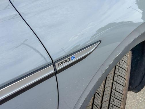 Pure Gray 2023 Volkswagen ID.4 Pro S