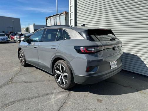 Pure Gray 2023 Volkswagen ID.4 Pro S