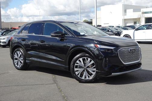 2023 Audi Q4 e-tron 40 Premium Plus