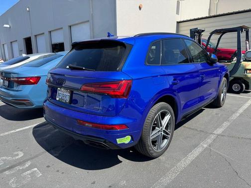 2023 Audi Q5 e 55 S line quattro Premium
