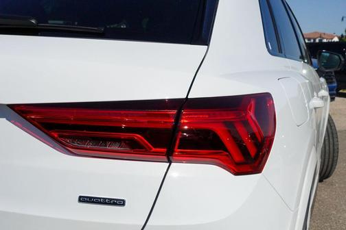 2025 Audi Q3 45 S line Premium