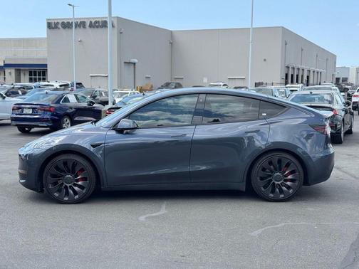 2022 Tesla Model Y Performance