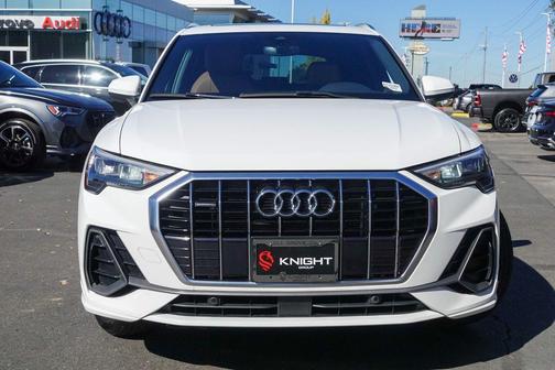 2022 Audi Q3 45 S line Premium
