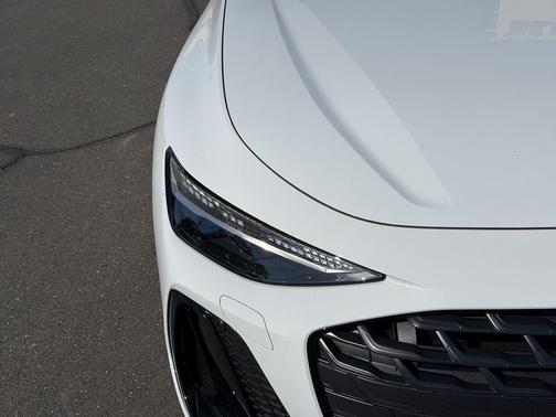 Mythos Black Metallic 2026 Audi Q5 PLUS