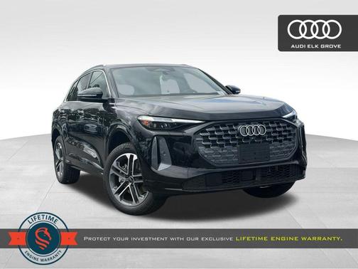 Mythos Black Metallic 2026 Audi Q5 PLUS