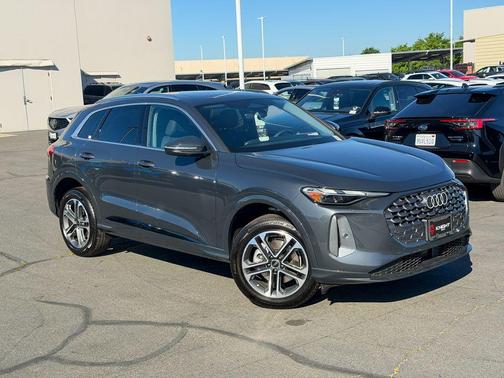 2025 Audi Q5 2.0T quattro Premium