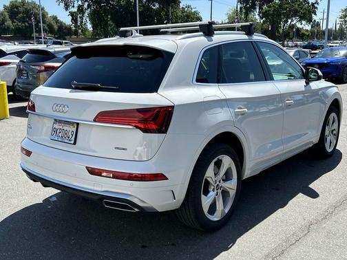 2025 Audi Q5 45 S line quattro Premium