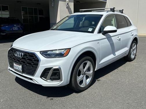 2025 Audi Q5 45 S line quattro Premium