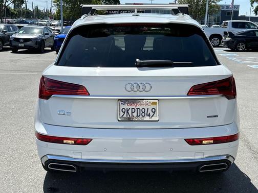 2025 Audi Q5 45 S line quattro Premium