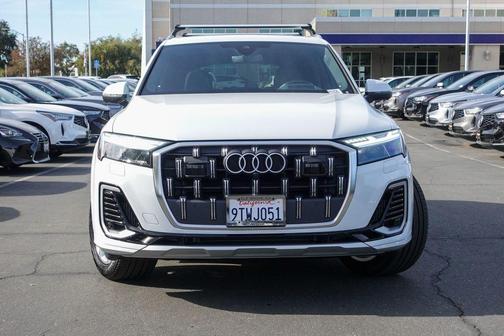 2025 Audi Q7 55 Prestige