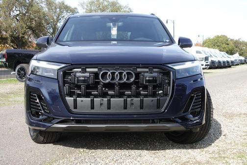 2026 Audi Q7 55 Premium Plus