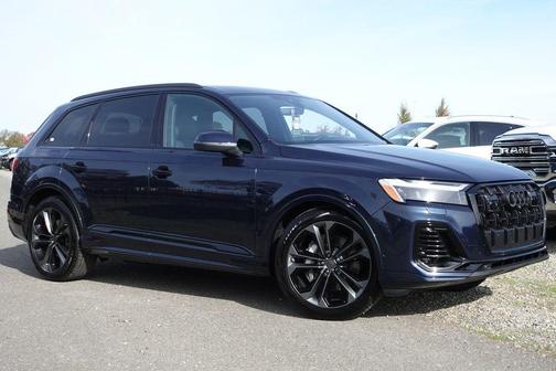 2026 Audi Q7 55 Premium Plus