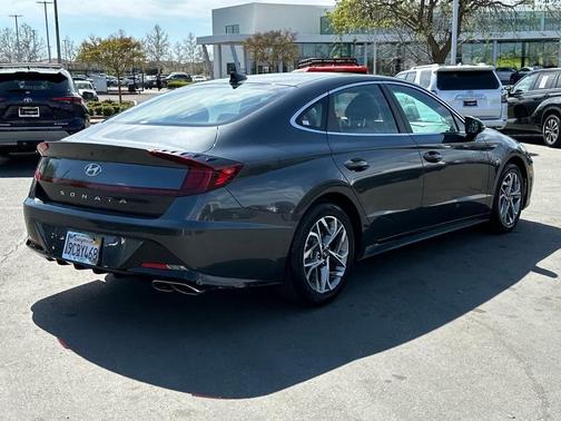 2022 Hyundai SONATA SEL
