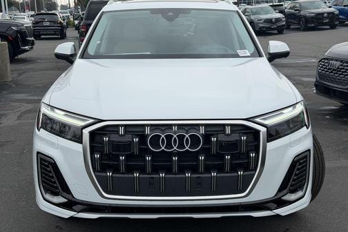 2026 Audi Q7 55 Prestige