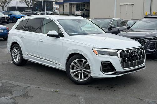 2026 Audi Q7 55 Prestige