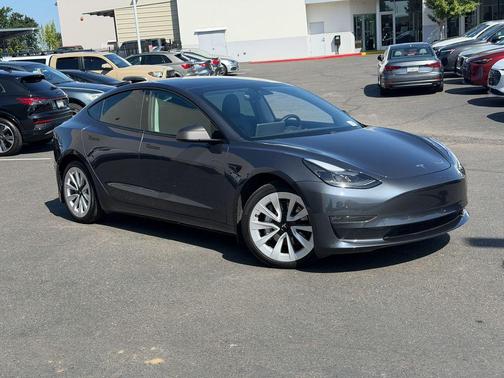 Midnight Silver Metallic 2021 Tesla Model 3 Long Range