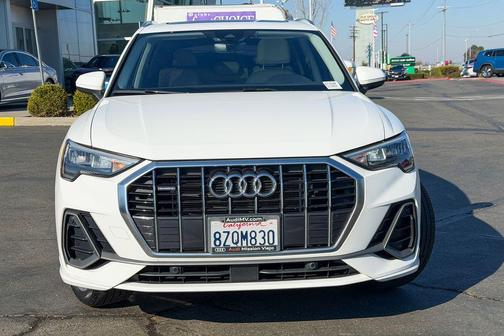 2022 Audi Q3 45 S line Premium