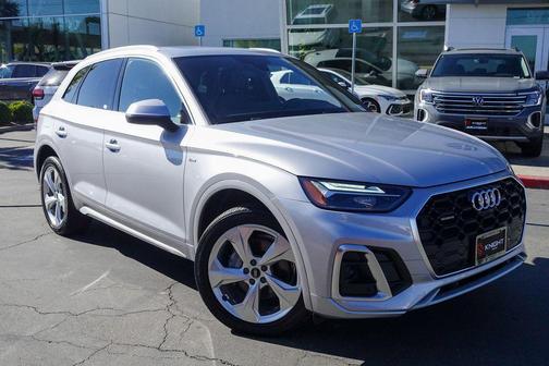 2022 Audi Q5 45 S line quattro Premium