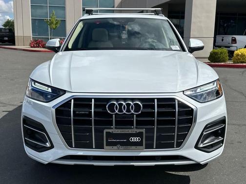 2024 Audi Q5 40 Premium