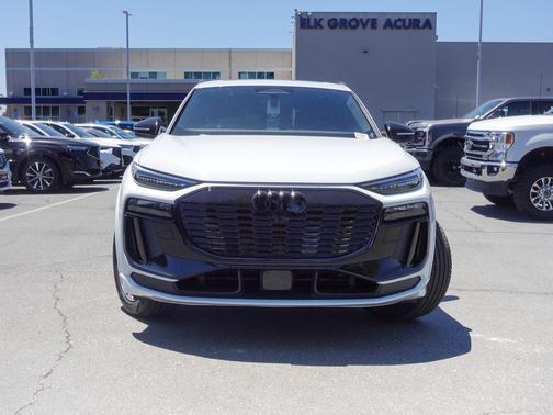 Glacier White 2027 Audi Q6 e-tron Premium