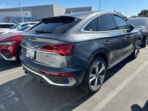 Daytona Gray Pearl Effect 2024 Audi Q5 45 S line quattro Premium