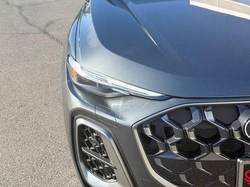 Daytona Gray Metallic 2026 Audi Q5 PLUS
