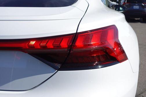 2024 Audi e-tron GT Premium Plus