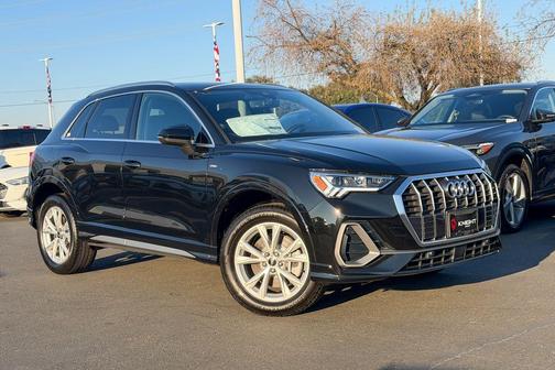 2025 Audi Q3 45 S line Premium