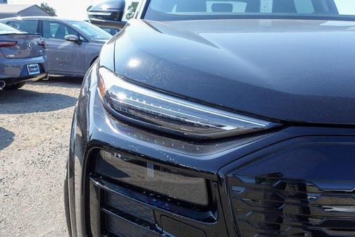 2025 Audi Q6 e-tron Premium