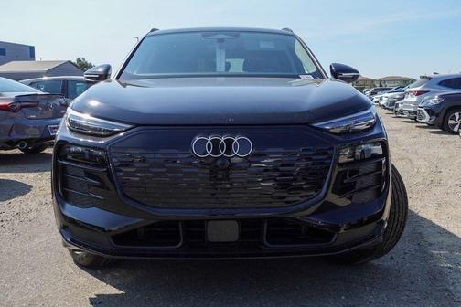 2025 Audi Q6 e-tron Premium