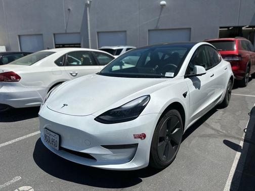 2023 Tesla Model 3 Base