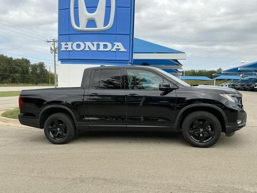 2023 Honda Ridgeline Black