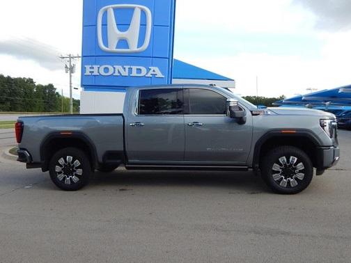 2024 GMC Sierra 2500 Denali