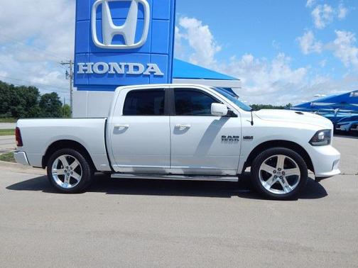 2017 RAM 1500 Sport