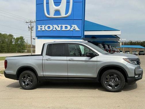 Solar Silver Metallic 2026 Honda Ridgeline TrailSport